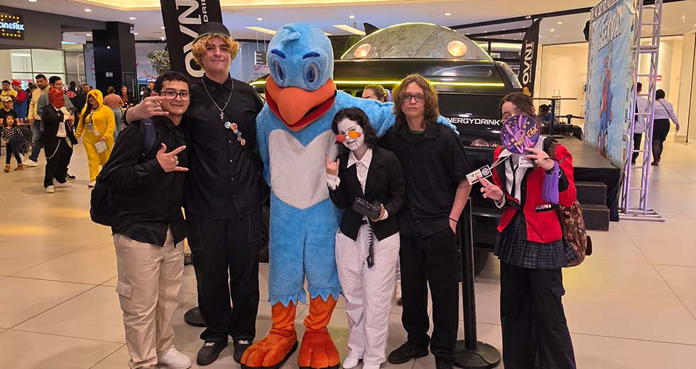 Geek Day no Shopping Cidade reúne fãs da cultura geek e destaca participação do Moli